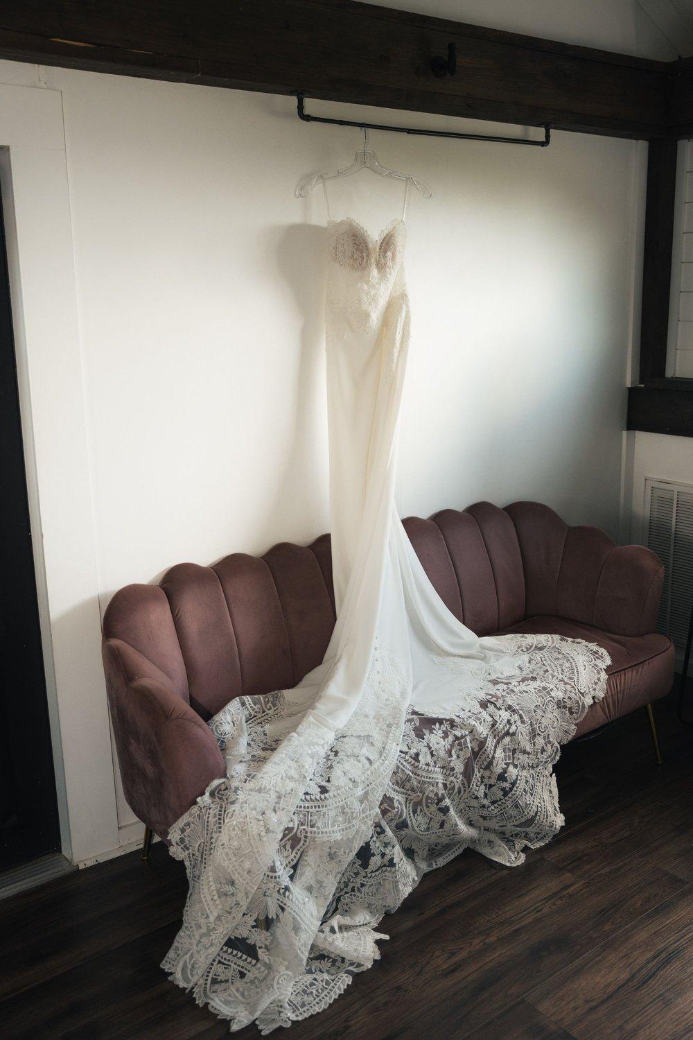 carousel-hero-element image-1